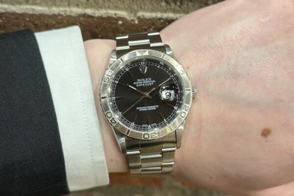 希少な回転ベゼル搭載DATEJUST　Ref.16264