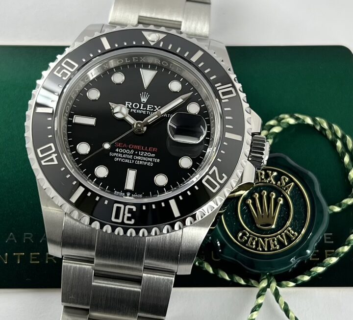 新宿店へ久し振りの入荷です　Ref.126600