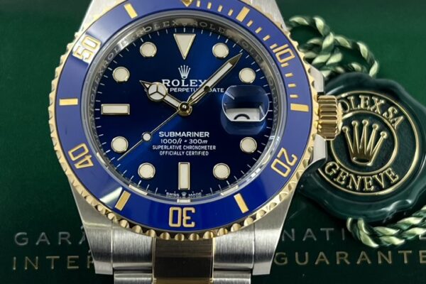 青×金の爽やかな輝き　Ref.126613LB