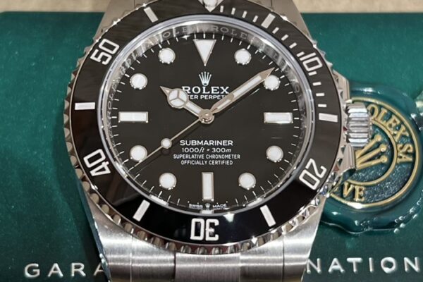 サイズも程良いシンプルなダイバーズウォッチ　Ref.124060