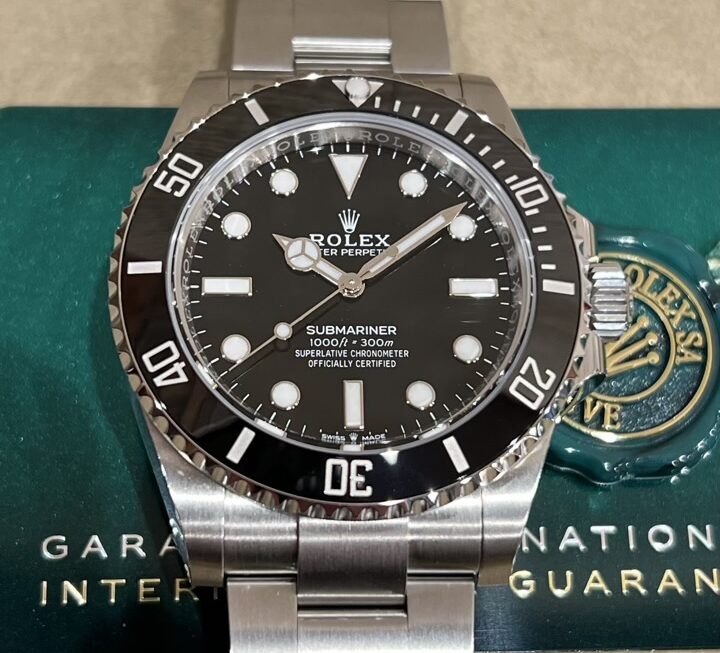 サイズも程良いシンプルなダイバーズウォッチ　Ref.124060