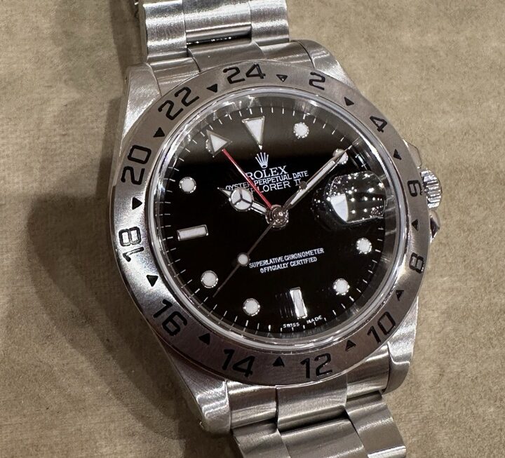 シンプルさが魅力の万能スポーツモデル　Ref.16570