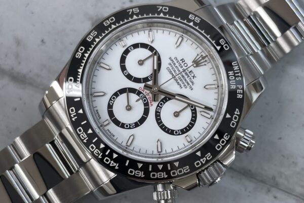 世界中で入手困難なステンレス製デイトナ