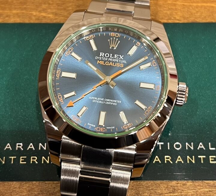 鮮やかなカラーリングが魅力的な一本　Ref.116400GV