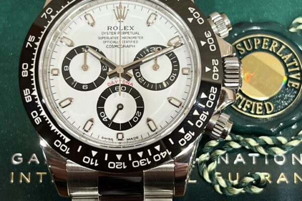 ロレックスユーザーも憧れる人気モデル　Ref.116500LN