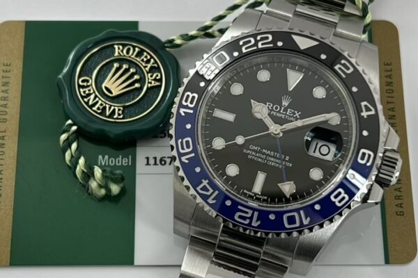 クールなカラーリングの「バットマン」　Ref.116710BLNR