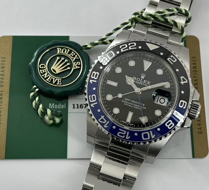 クールなカラーリングの「バットマン」　Ref.116710BLNR