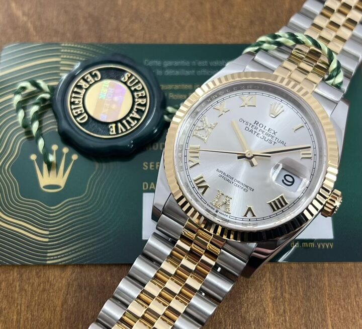 ローマ数字にあしらわれたダイヤ Ref.126233G