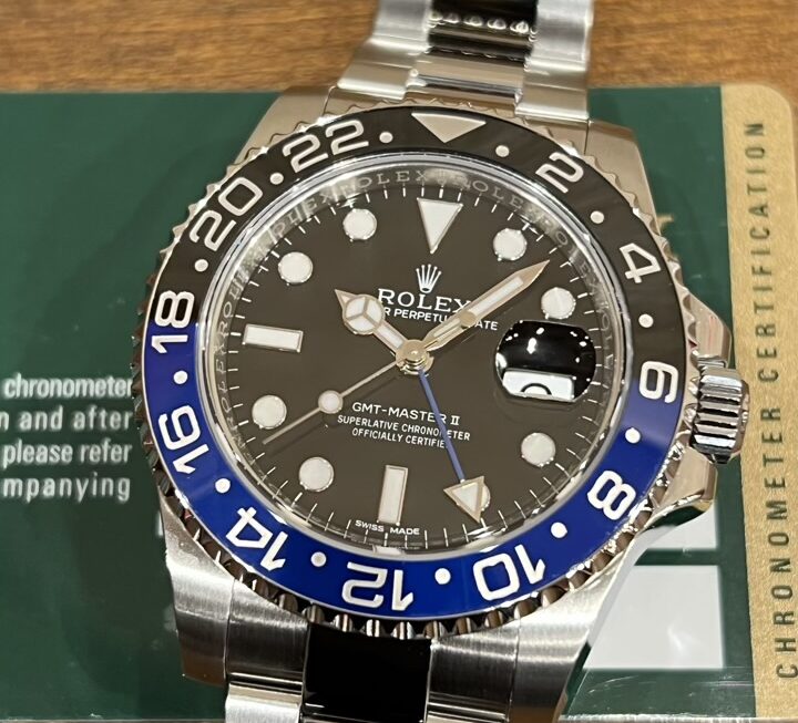 普段使いもしやすい落ち着いたカラーリング　Ref.116710BLNR