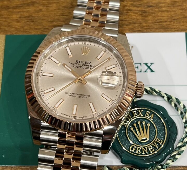 柔らかい色合いの上品さを感じる一本 Ref.126331