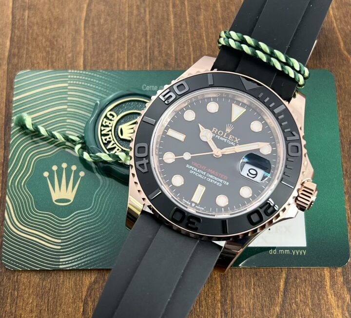 上品でスポーティーな一本　Ref.126655