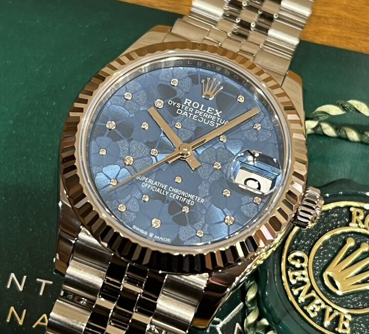 華やかなダイヤルデザインが魅力的な一本　Ref.278274