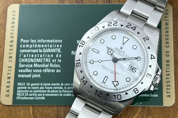 爽やかで視認性が良い白文字盤　Ref.16570